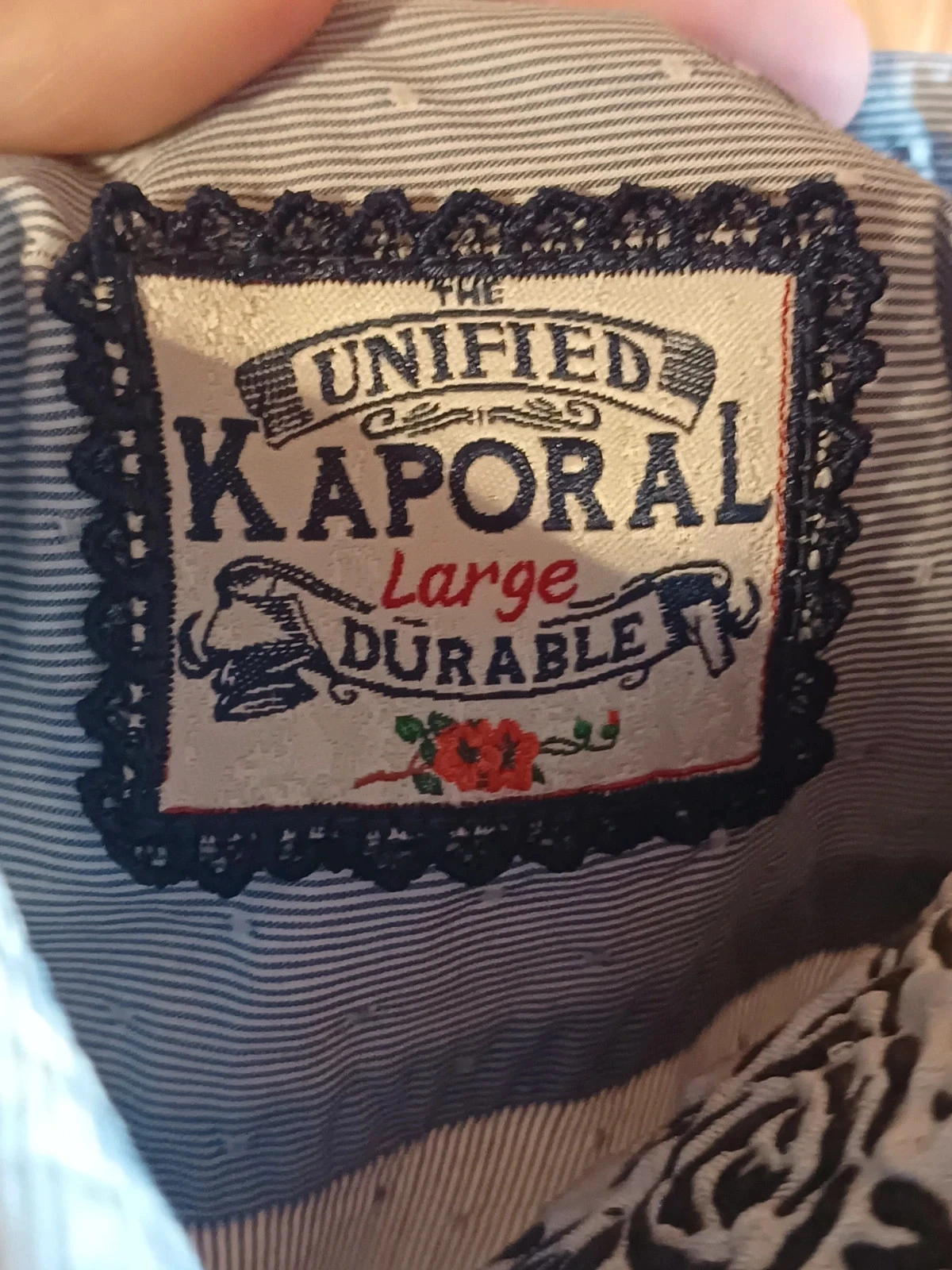 Beautiful Kaporal shirt runs small Size (L) – photo 6